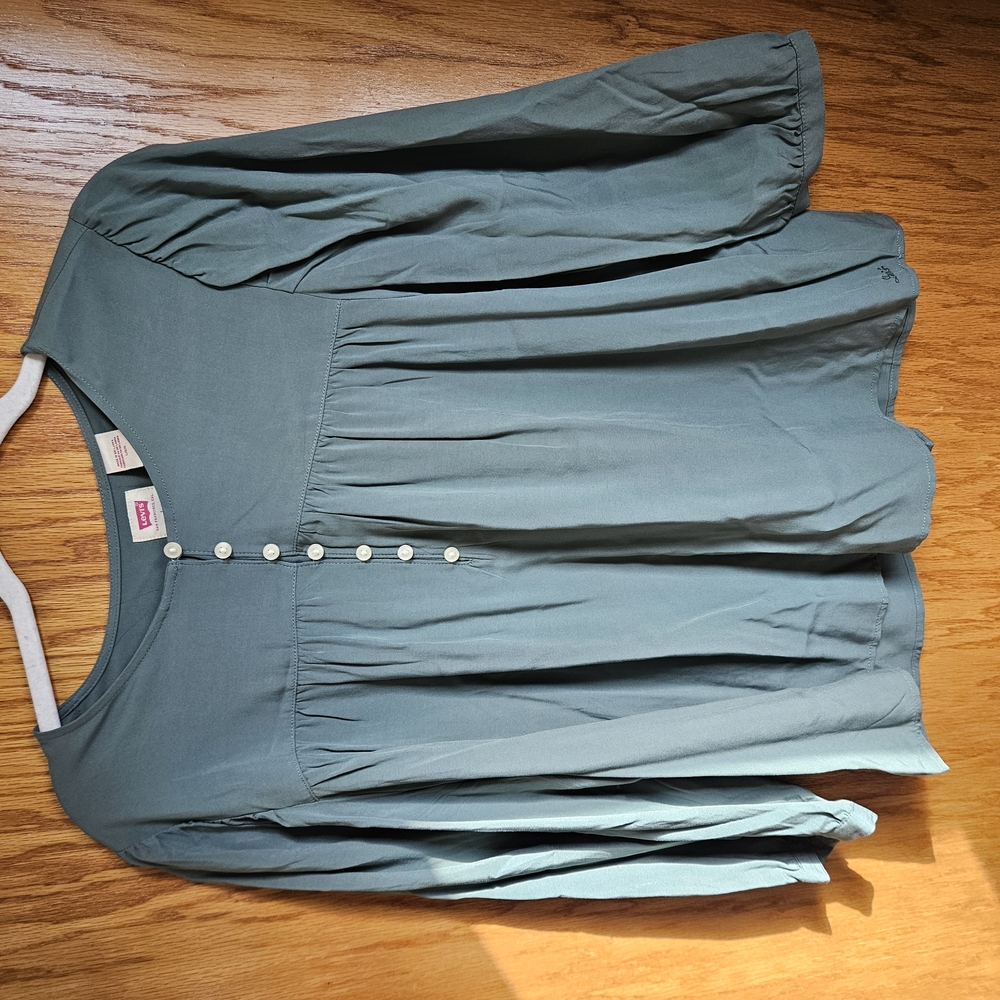 Women's Green Button-Up Top